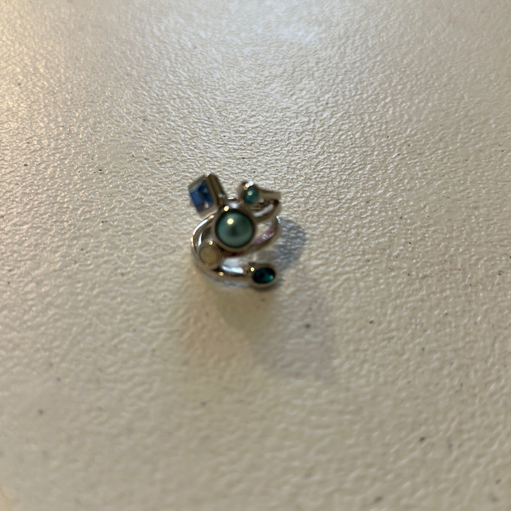 Lia Sophia ring size 5
